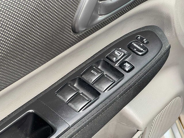 Subaru - 2006 - forester - 2.0 benzine - personenauto - afbeelding 7 van  20