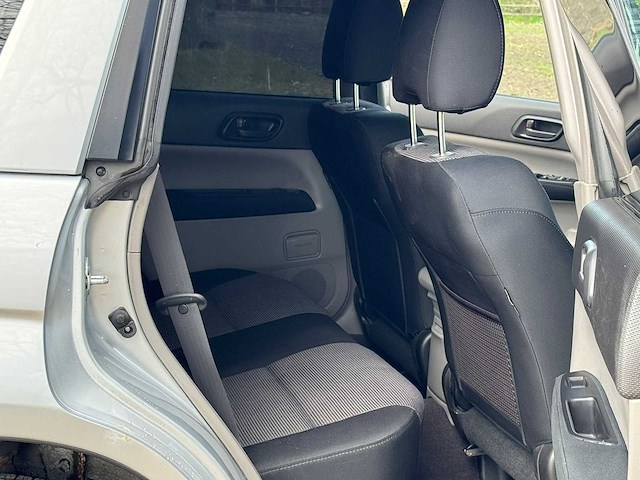 Subaru - 2006 - forester - 2.0 benzine - personenauto - afbeelding 8 van  20