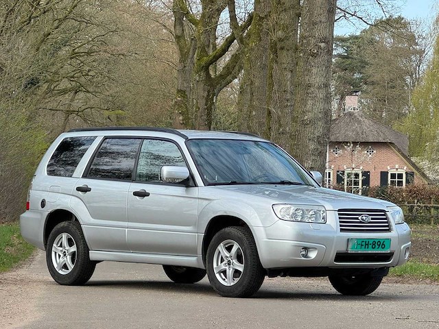 Subaru - 2006 - forester - 2.0 benzine - personenauto - afbeelding 15 van  20