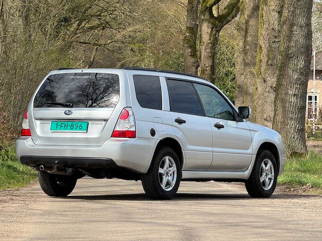 Subaru - 2006 - forester - 2.0 benzine - personenauto - afbeelding 18 van  20