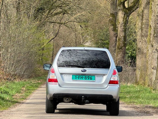 Subaru - 2006 - forester - 2.0 benzine - personenauto - afbeelding 19 van  20