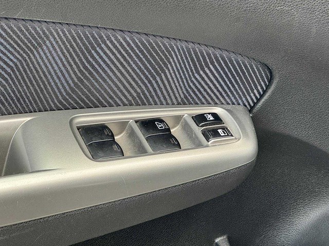 Subaru - 2009 - forester - 2.0 comfort - 27-jbl-6 - afbeelding 5 van  15
