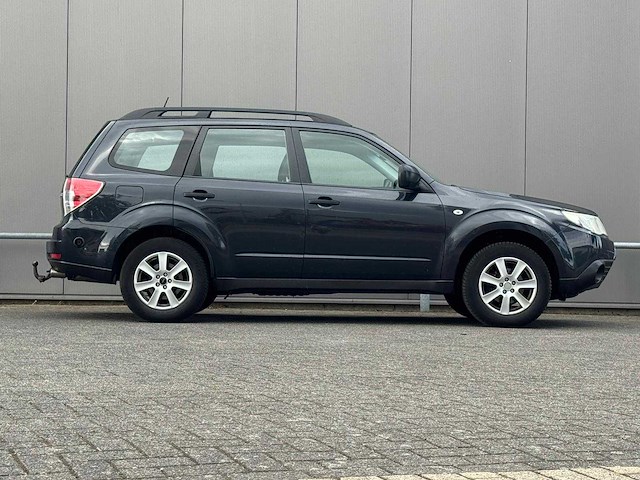 Subaru - 2009 - forester - 2.0 comfort - 27-jbl-6 - afbeelding 10 van  15