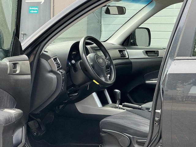 Subaru - 2009 - forester - 2.0 comfort - 27-jbl-6 - afbeelding 11 van  15