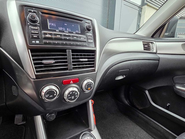 Subaru - 2011 - forester - 2.0 x intro - 36-pxk-1 - afbeelding 15 van  24