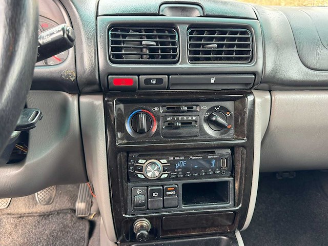 Subaru - forester - 2.0 awd - 2002 - 67-jx-nd - afbeelding 3 van  14