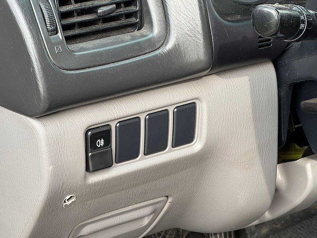 Subaru - forester - 2.0 awd - 2002 - 67-jx-nd - afbeelding 4 van  14