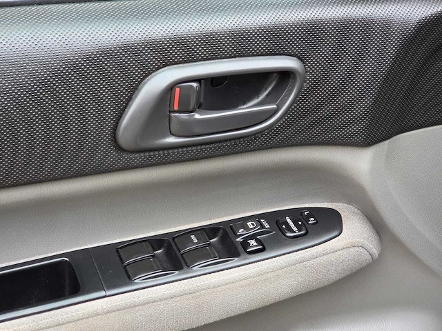 Subaru - forester - 2.0 awd x - 2003 - 73-ln-bf - afbeelding 10 van  22