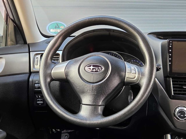 Subaru - forester - 2.0 comfort - 2010 - 96-kng-9 - personenauto - afbeelding 4 van  25