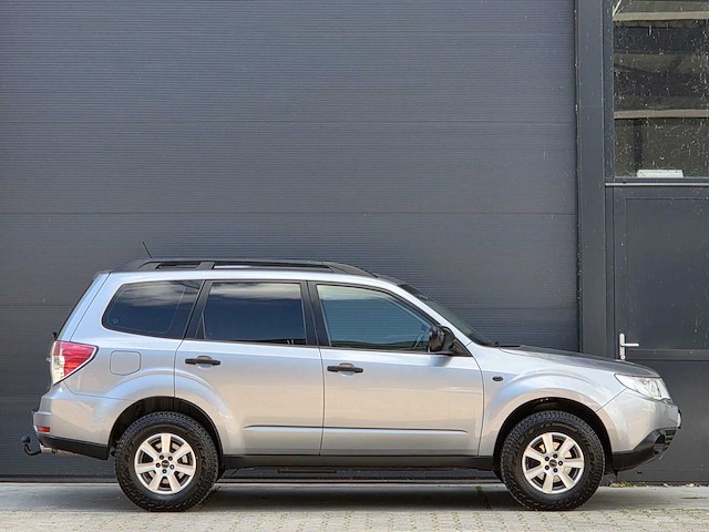 Subaru - forester - 2.0 comfort - 2010 - 96-kng-9 - personenauto - afbeelding 22 van  24