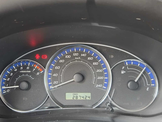 Subaru - forester - 2.0 comfort - 2010 - 96-kng-9 - personenauto - afbeelding 7 van  25