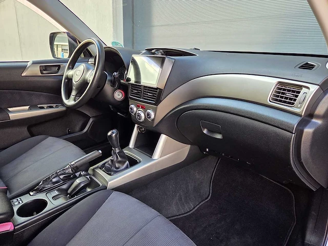 Subaru - forester - 2.0 comfort - 2010 - 96-kng-9 - personenauto - afbeelding 15 van  25