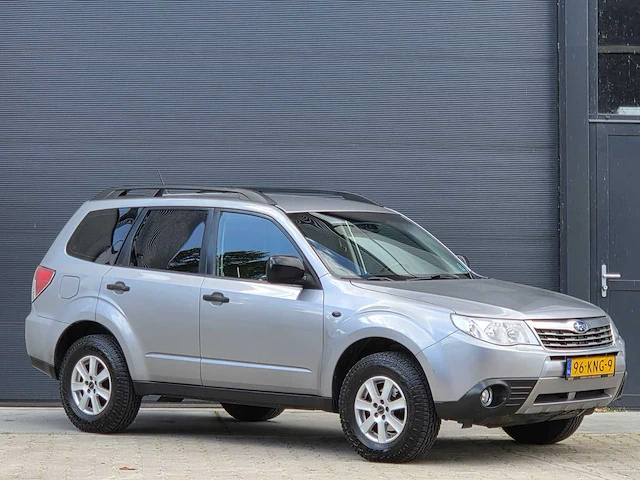 Subaru - forester - 2.0 comfort - 2010 - 96-kng-9 - personenauto - afbeelding 19 van  25