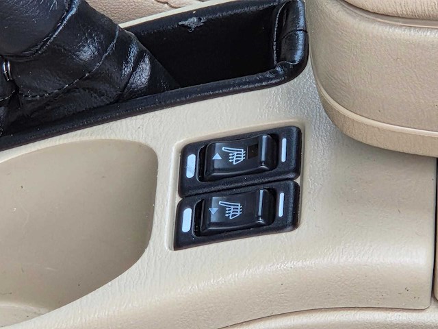 Subaru - forester - 2.0 x luxury pack - personenauto - 2007 - 32-xs-vp - afbeelding 15 van  28