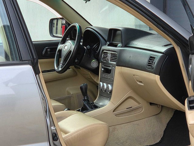 Subaru - forester - 2.0 x luxury pack - personenauto - 2007 - 32-xs-vp - afbeelding 18 van  28