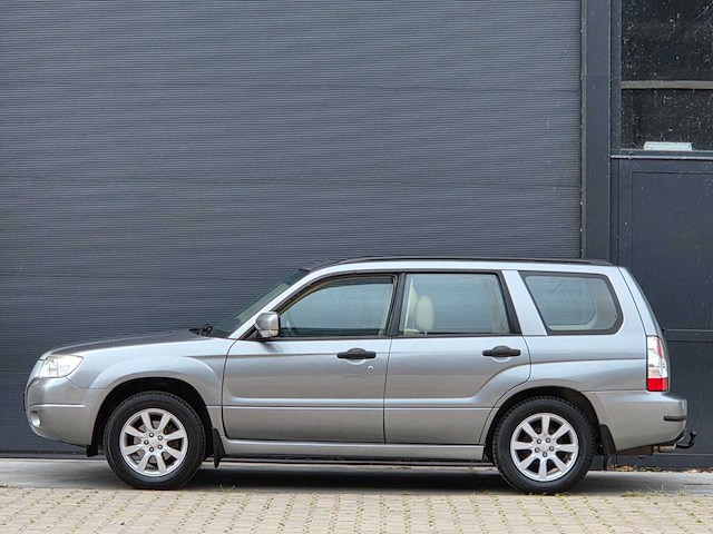 Subaru - forester - 2.0 x luxury pack - personenauto - 2007 - 32-xs-vp - afbeelding 27 van  28