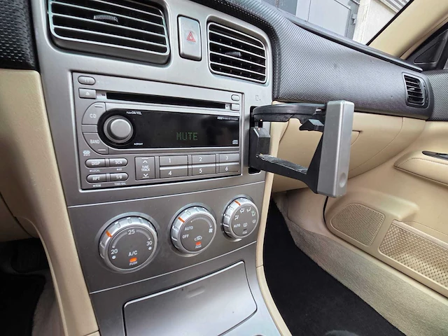 Subaru - forester - 2.0 x luxury pack - personenauto - 2007 - 32-xs-vp - afbeelding 10 van  28