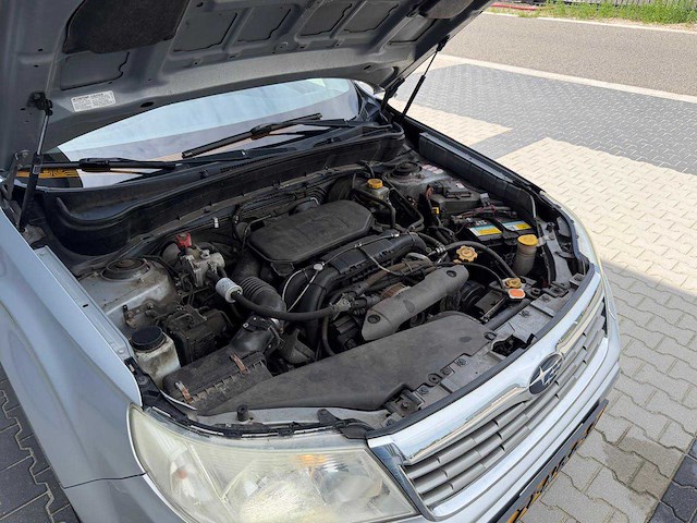 Subaru - forester - 2.0 xs premium plus - personenauto - 2010 - afbeelding 9 van  14