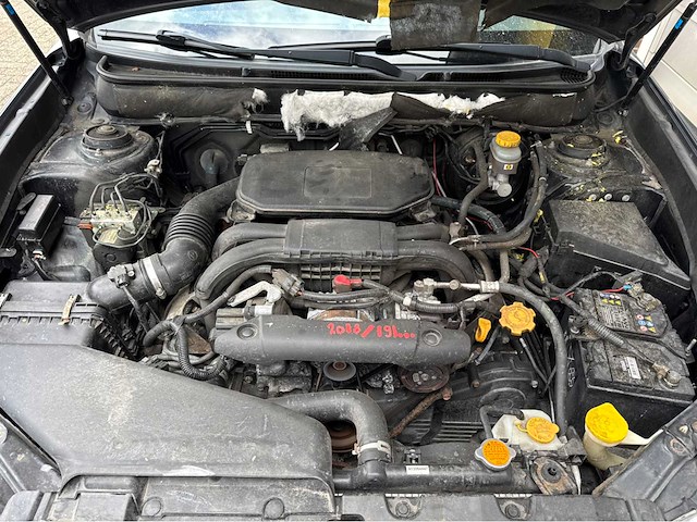 Subaru - legacy touring wagon - 2.0i luxury - personenauto - 2011 - afbeelding 8 van  16