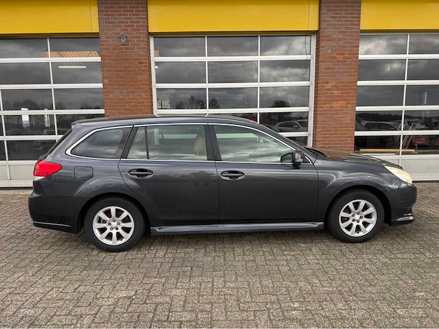 Subaru - legacy touring wagon - 2.0i luxury - personenauto - 2011 - afbeelding 10 van  13