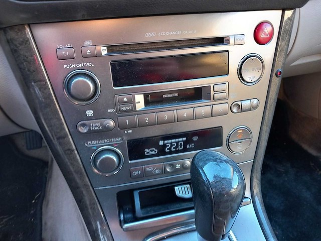 Subaru - outback - 3.0r - lpg - personenauto - afbeelding 18 van  18