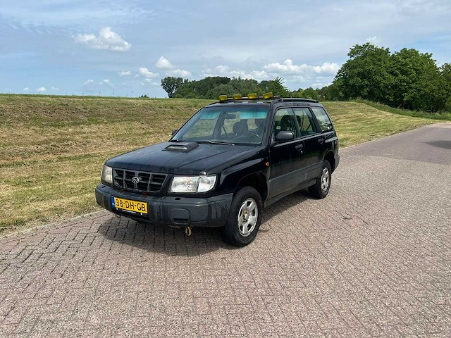 Subaru forester 2.0 awd basis , 38-dh-gb - afbeelding 1 van  16