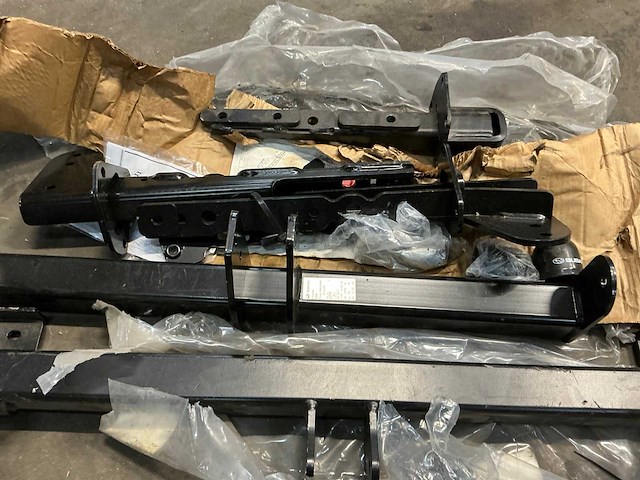 Subaru forester afneembaar trekhaak systeem - afbeelding 3 van  8