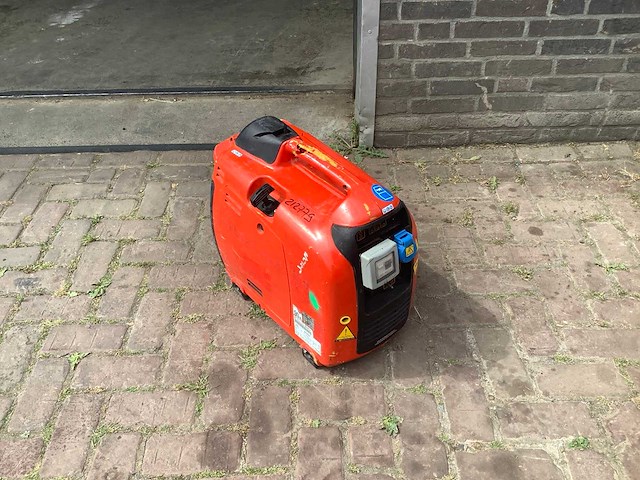 Subaru r1700i stroomgenerator - afbeelding 1 van  5