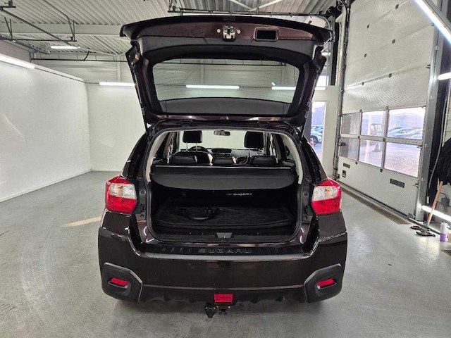 Subaru xv 2.0d luxury plus awd; 19-thx-8 - afbeelding 2 van  12