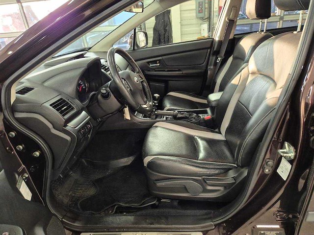 Subaru xv 2.0d luxury plus awd; 19-thx-8 - afbeelding 9 van  12