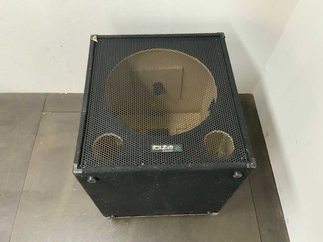 Subwooferboxen, led verlichting, snoerendoos - afbeelding 3 van  12