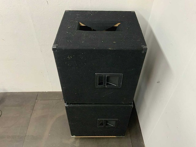 Subwooferboxen, led verlichting, snoerendoos - afbeelding 12 van  12