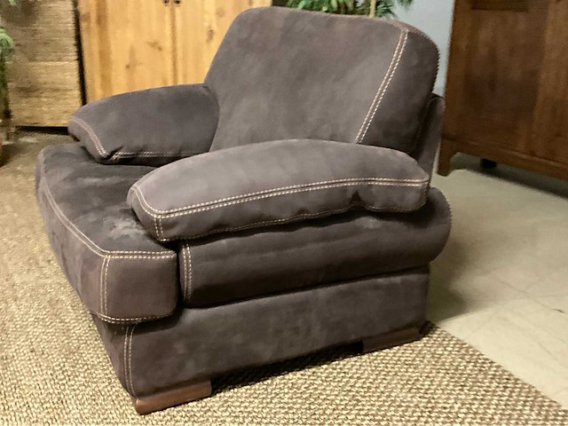 Suede fauteuil - afbeelding 10 van  10