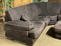 Suede hoekbank met hocker - afbeelding 6 van  14