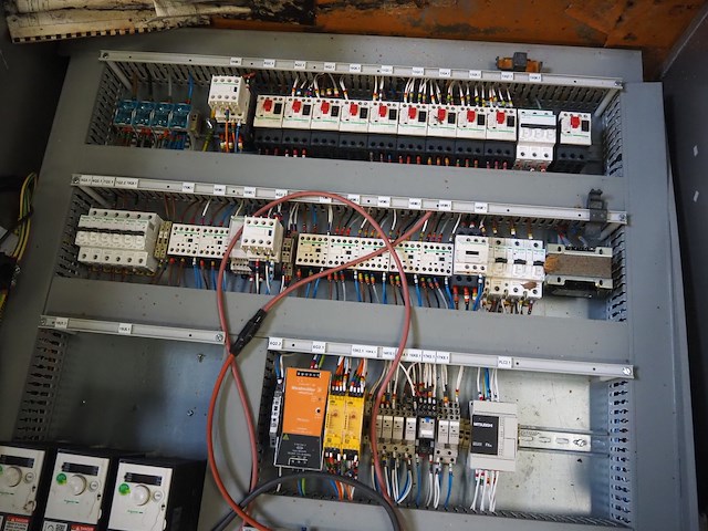 Sugden ltd - afbeelding 6 van  18