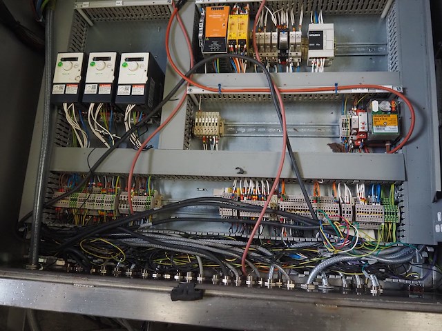 Sugden ltd - afbeelding 7 van  18