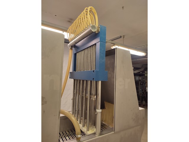 Suhner ag - afbeelding 13 van  16