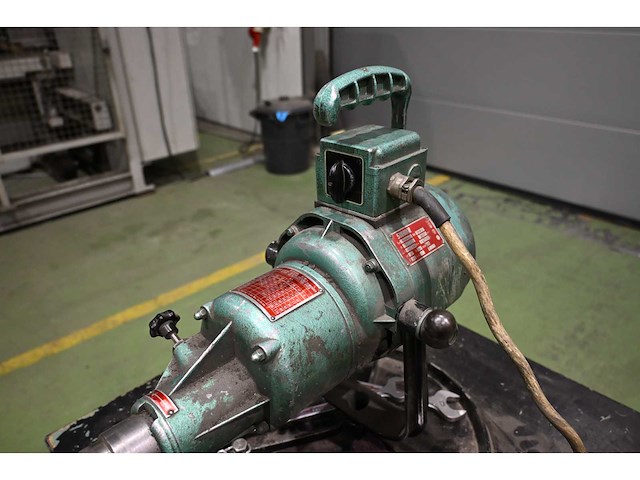 Suhner rotofera flexibele asmachine inclusief verrijdbare accessoireswagen - afbeelding 4 van  6