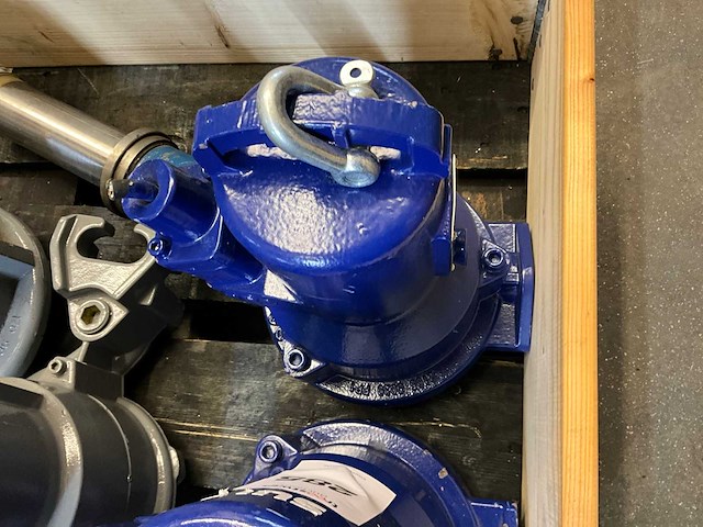 Sulzer 2.3 kw dompel pomp - afbeelding 1 van  3
