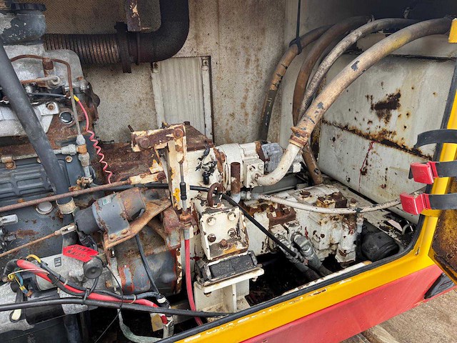 Sumito ls108rh5 40 tons mobiele torenkraan met 12 meter jip - afbeelding 7 van  7