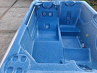 Sunbelt 3 persoons jacuzzi en buitenspa - afbeelding 1 van  6