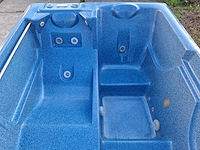 Sunbelt 3 persoons jacuzzi en buitenspa - afbeelding 9 van  18