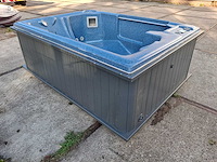 Sunbelt 3 persoons jacuzzi en buitenspa - afbeelding 14 van  18