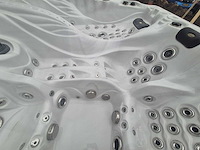 Sunbelt spas 4 persoons jacuzzi en buitenspa - afbeelding 4 van  24