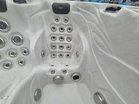 Sunbelt spas 4 persoons jacuzzi en buitenspa - afbeelding 5 van  24