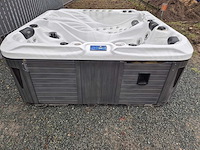 Sunbelt spas 4 persoons jacuzzi en buitenspa - afbeelding 7 van  26