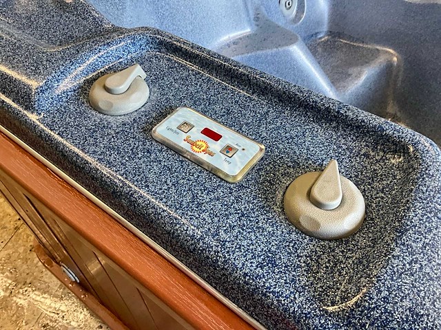 Sunbelt spas jacuzzi - afbeelding 2 van  13