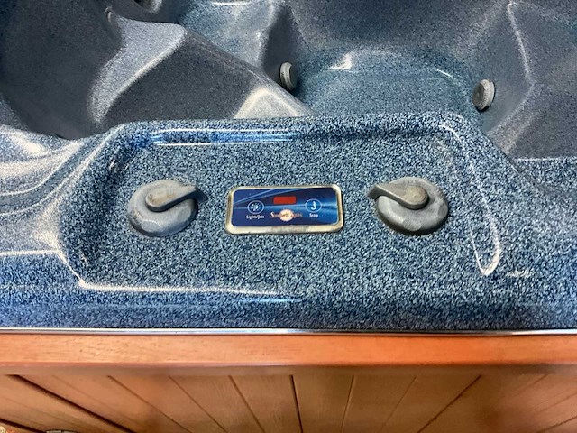 Sunbelt spas jacuzzi - afbeelding 2 van  12