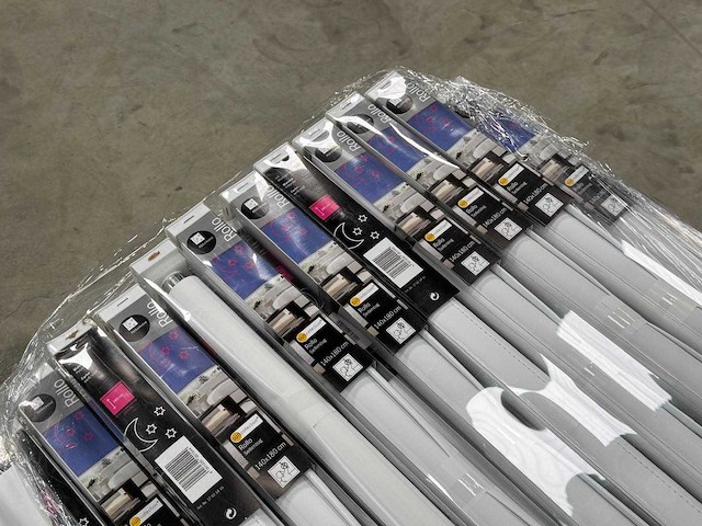 Suncollection - rolgordijn 140 x 180 cm wit verduisterend met zijbediening (90x) - afbeelding 2 van  4