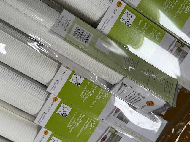 Suncollection - rolgordijn (rollo) 90 x 240 cm met zijgeleiding (90x) - afbeelding 4 van  7